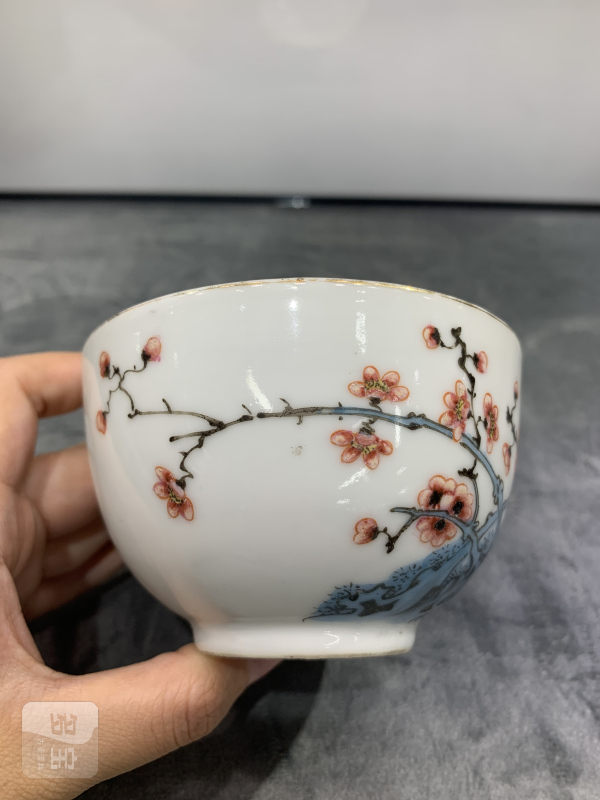 民国粉彩梅花纹把杯一组四件 - 图12